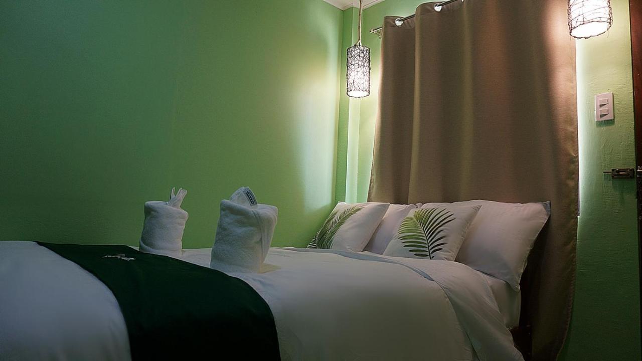 Mwr Pension House By Cocotel (Adults Only) Oslob Esterno foto